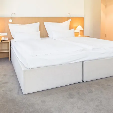 Mitte By Campanile 3*