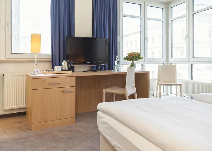 Mitte By Campanile 3*