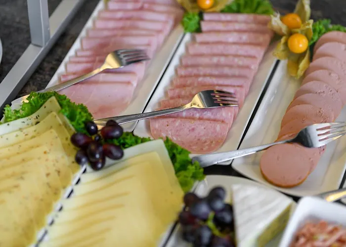 柏林米特钟楼酒店 酒店