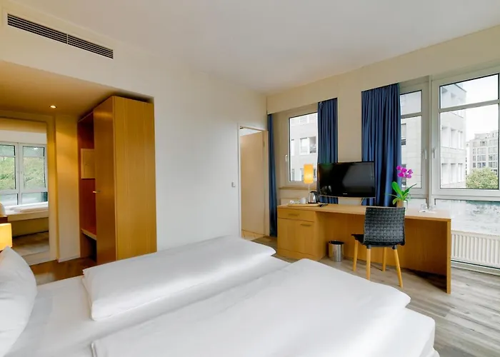 Mitte By Campanile Hotel 3*