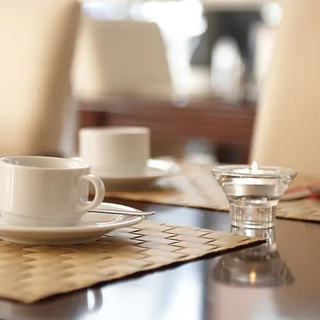 Hotel Mitte By Campanile 3*